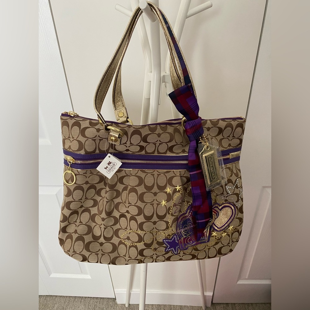 New with tags,  Coach Poppy Tartan Plaid Glam 15882 Shoulder Handbag